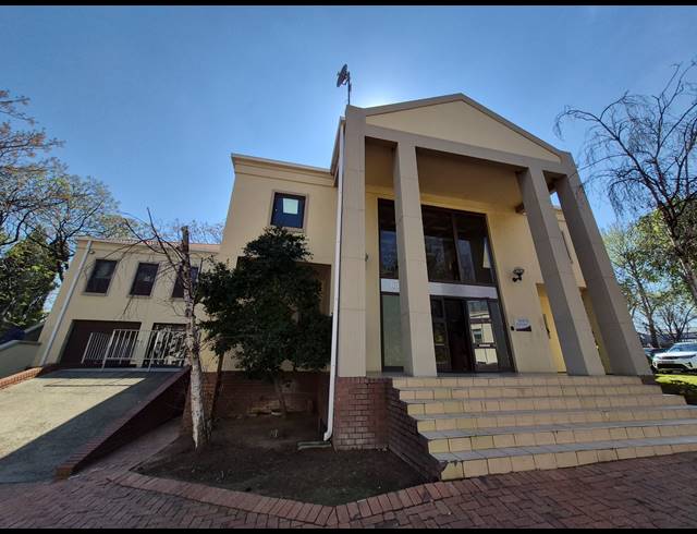 380M² OFFICE TO LET IN WOODMEAD